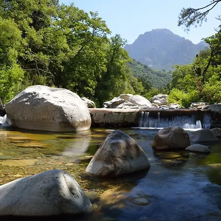 Casa Del Torrente Chalé *